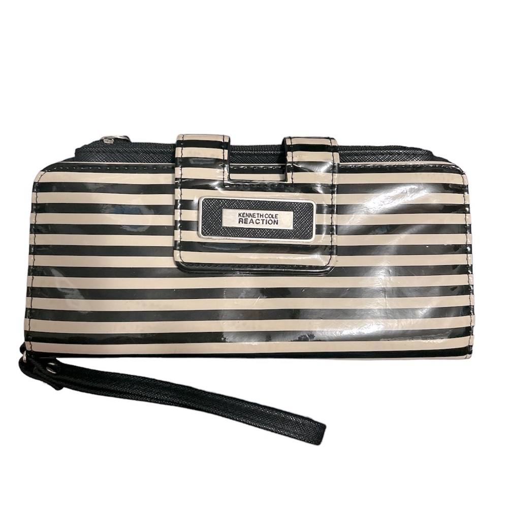 Kenneth Cole reaction wristlet